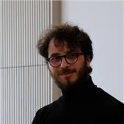 Philosophe, titulaire d'un M2 en recherches philosophiques ; j'ai hâte de vous enseigner la philosophie !